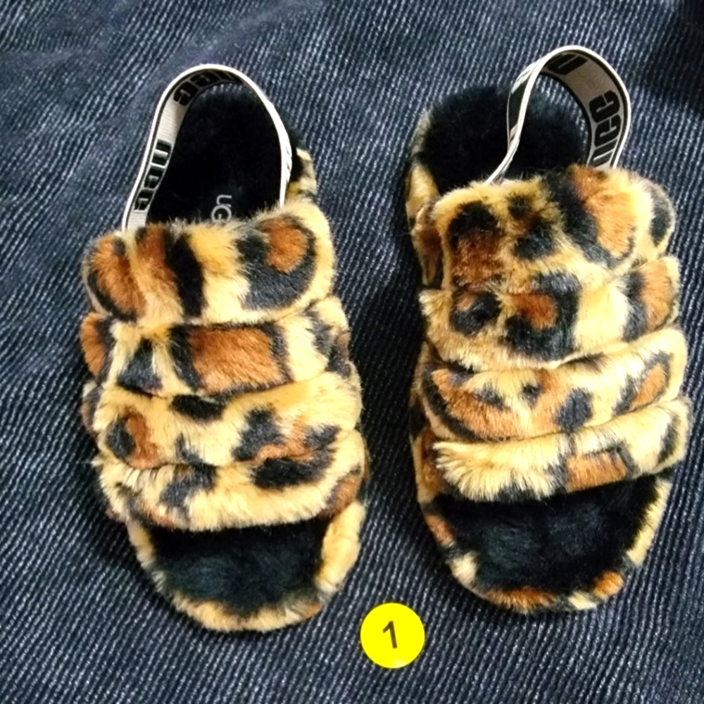 UGG Fluff Yeah Slides